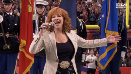 Reba McEntire sings national anthem